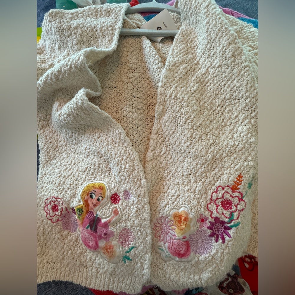 Disney Tangled Rapunzel Pascal Girls' knitted cardigan size 4